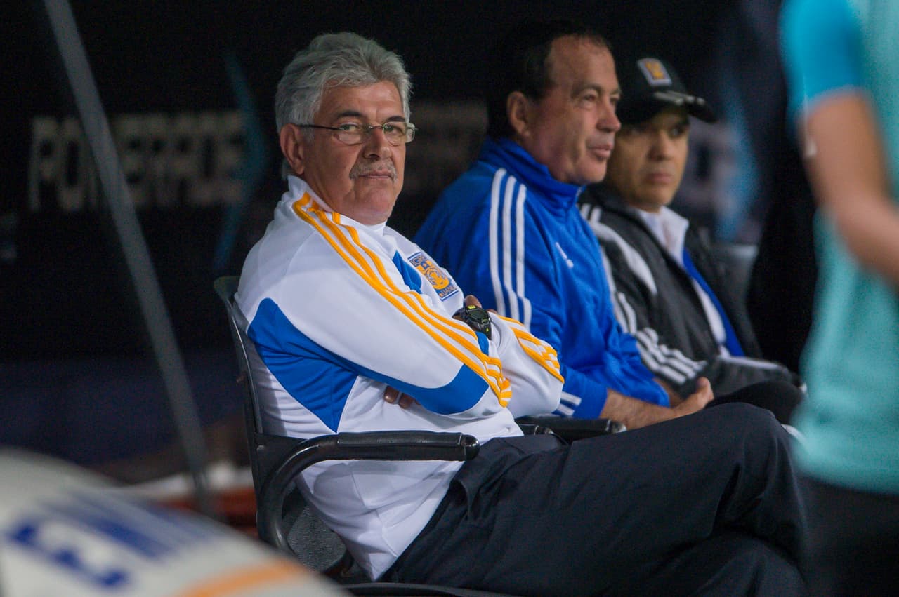 El ‘Tuca’ se convirtió en el segundo estratega del fútbol mexicano que llega a los 400 partidos dirigiendo a un mismo equipo. El otro técnico que lo hizo fue Antonio ‘Tota’ Carbajal, quien estuvo al mando de Morelia por 409 juegos.