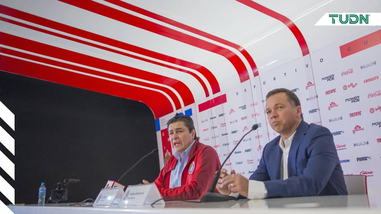 Los 10 momentos de la presentación de Tena con Chivas