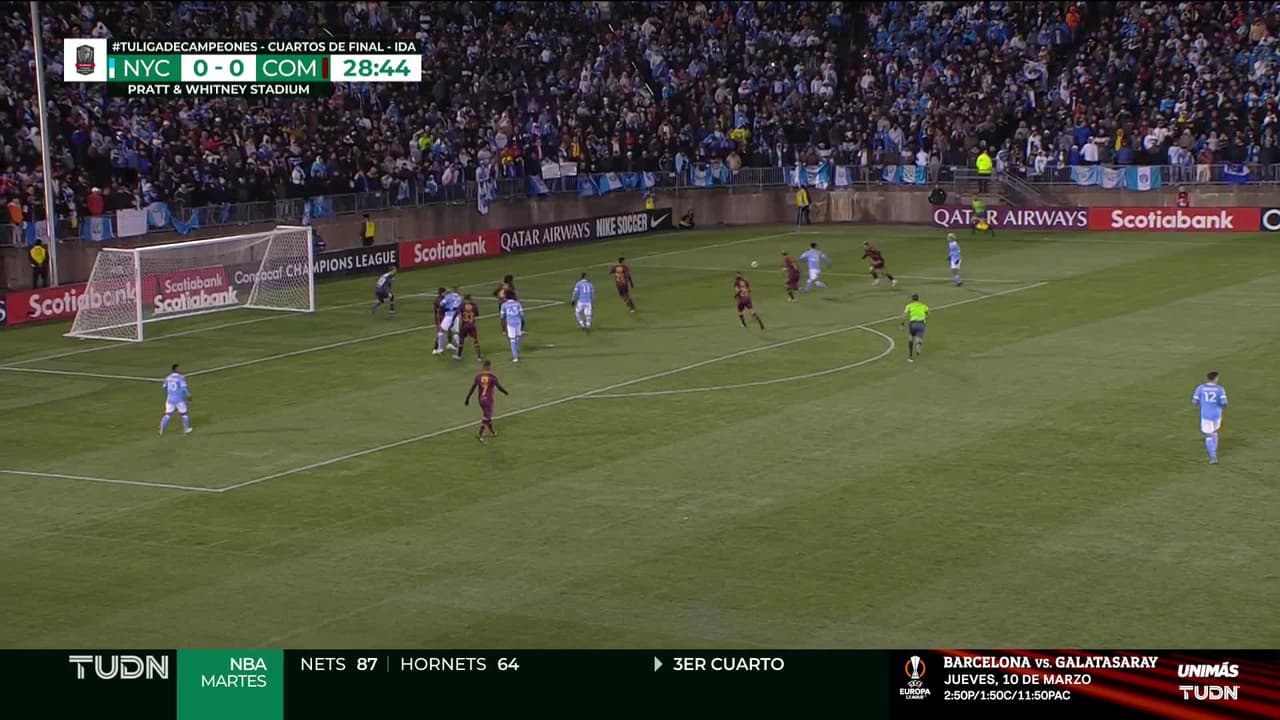 ¡GOL!  anota para New York City FC. Valentín Castellanos