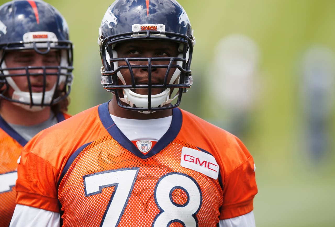 Ryan Clady se desgarró el ligamento anterior cruzado y se perderá toda el 2015