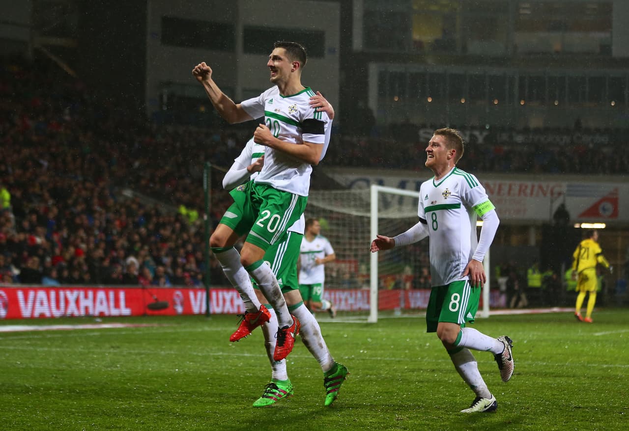 Gales empató 1-1 contra Irlanda del Norte en un juego trabado pero con buenas acciones en el terreno de juego. Los goles los marcaron Simon Church y Craig Cathcart.