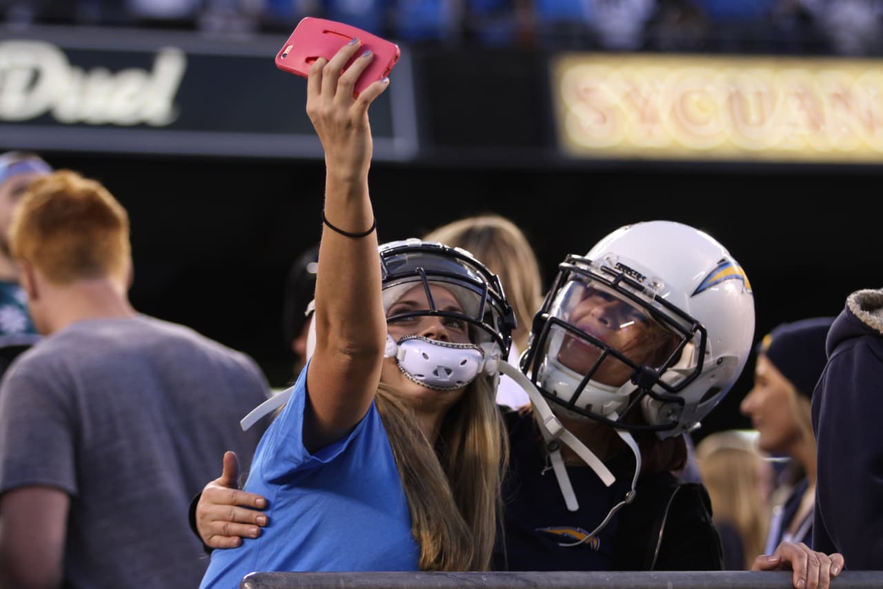 Te presentamos imágenes exclusivas del posible último partido de la NFL en San Diego en el que los Chargers derrotaron a los Miami Dolphins.