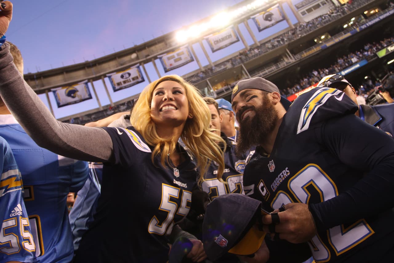 Te presentamos imágenes exclusivas del posible último partido de la NFL en San Diego en el que los Chargers derrotaron a los Miami Dolphins.