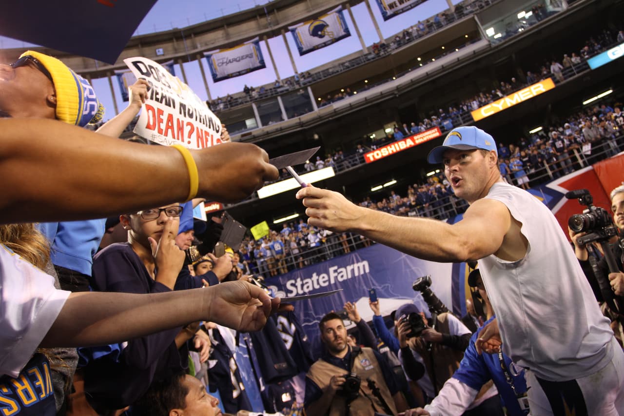 Te presentamos imágenes exclusivas del posible último partido de la NFL en San Diego en el que los Chargers derrotaron a los Miami Dolphins.