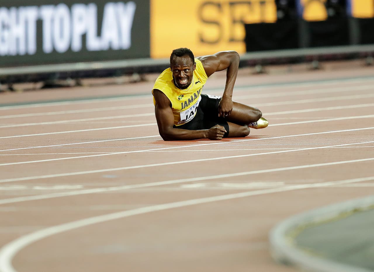 El retiro de Bolt estuvo marcado por las lesiones que incluso le impidieron terminar la competencia de 4X100 relevos.