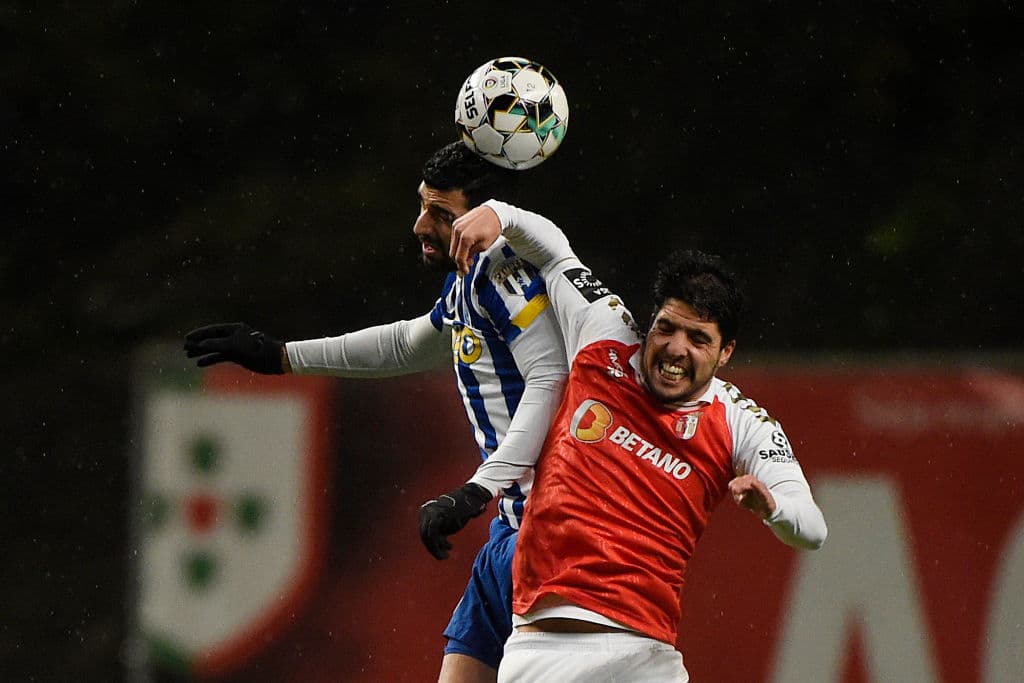 Hasta el minuto 86, Porto controlaba el partido con un marcador de 0-2 a favor, pero los jugadores del Sporting Braga no bajaron los brazos y con goles de Fransérgio (87') y Nicolás Gaitán (90+4'), Sporting Braga consigue un milagroso empate y dividen los puntos.