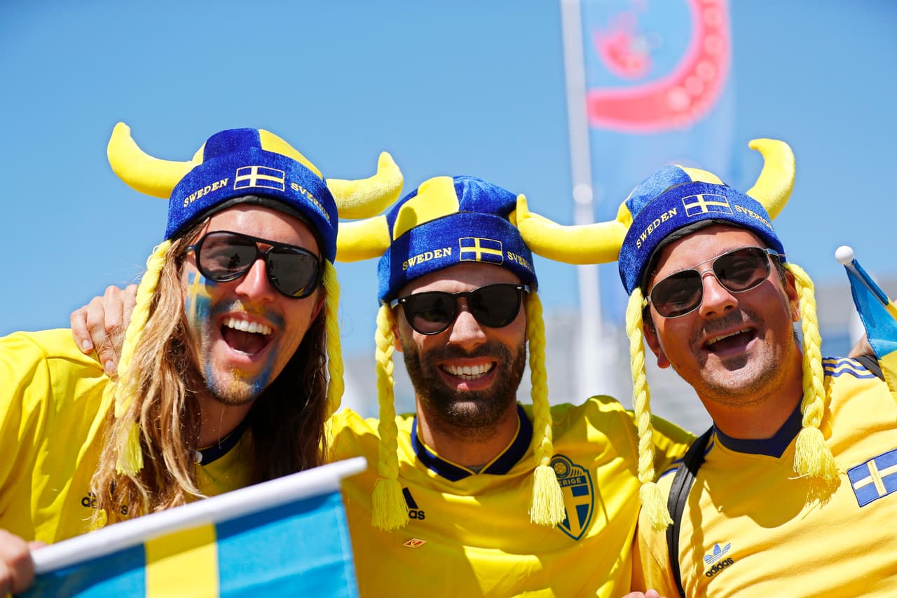 La alegría de los hinchas de Suecia y Corea del Sur la da un colorido especial al espectáculo en el duelo del grupo F entre dos de los rivales de México en el Mundial de Rusia 2018.