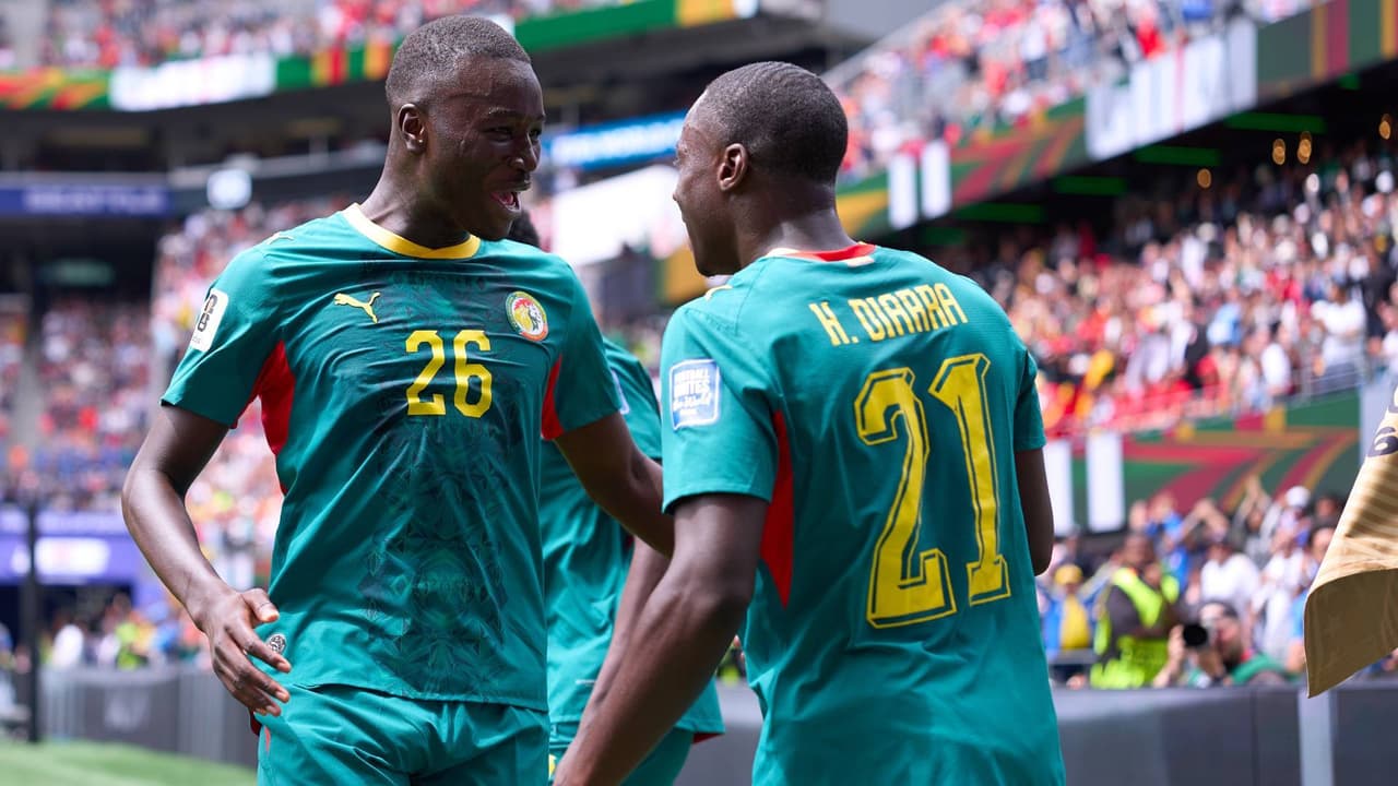 Pape Gueye no volverá a la selección de Senegal hasta que renuncie su entrenador, Pape Thiaw