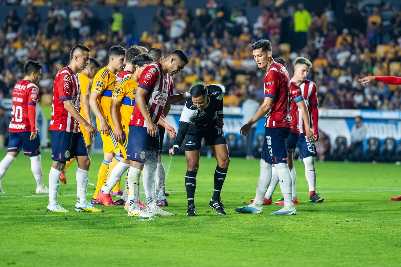 Chivas Rayadas de Guadalajara vuelven a hacerse fuertes de visita y logran su sexta victoria del torneo y arrebata el invicto a Tigres de la UANL en El Volcán tras el partido de la jornada 9 del Clausura 2023.