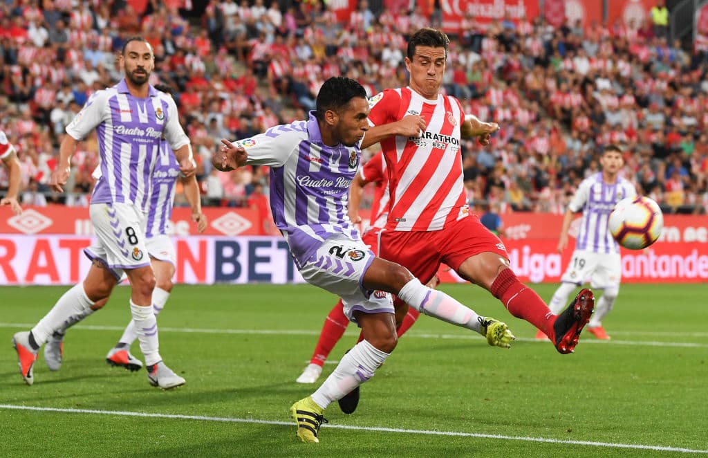 Girona, que tuvo en la cancha al colombiano Bernardo Espinoza, buscó como local dar el primer paso para replicar el éxito de la campaña pasada, que lo tuvo peleando por cupo a Europa League.