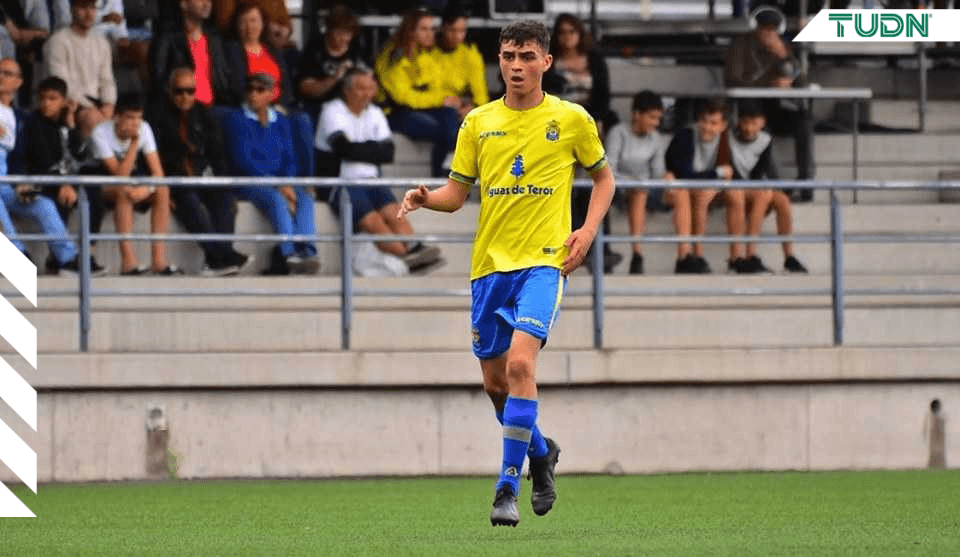 Es titular con 16 años en Las Palmas y apunta a ser una de las figuras en Brasil.