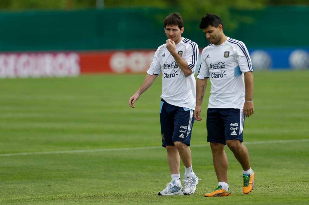Hay goles increíbles de ambos, pero se conocen tanto que saben cuando uno intentó una cosa y salió un golazo, y es cuando se escriben y se ríen.