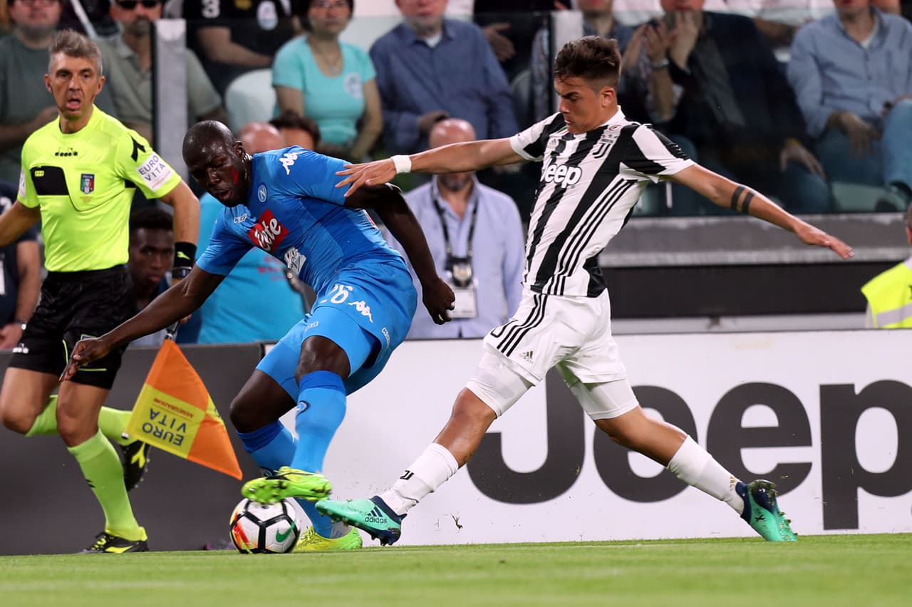 Kalidou Koulibaly, también de Nápoles, es otra de las obsesiones de Arsenal, que necesita reforzar su defensa para la próxima temporada y nuevo técnico.