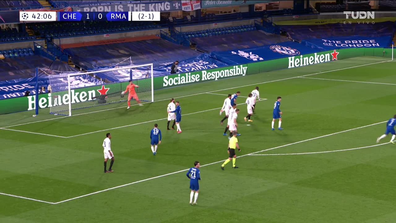 ¡TIRO ATAJADO! disparo por Timo Werner.