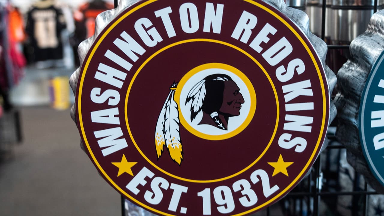 El mote de Redskins desaparecerá por decisión del equipo ante presión de algunas de sus marcas patrocinadoras, entre ellas FedEx, propietaria del nombre de su estadio.