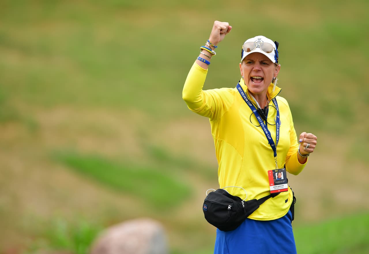 Durante su trayectoria, una de sus grandes rivales fue la sueca Annika Sorenstam, que se coronó en 72 ocasiones como profesional. Fue un duelo que mereció aplausos de pie.