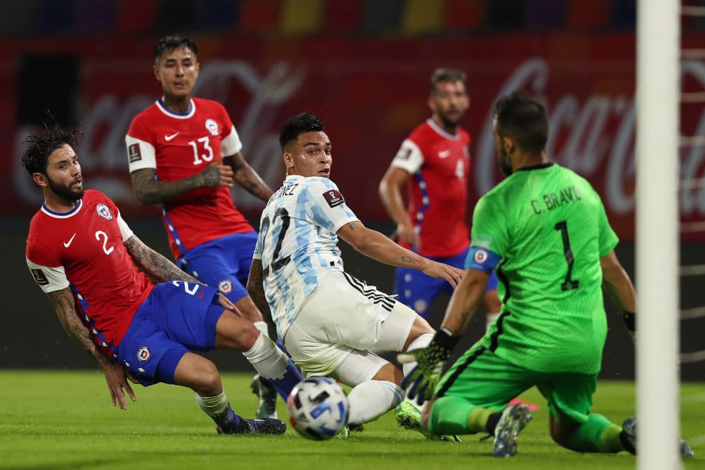 Lionel Messi y Alexis Sánchez fueron los encargados de anotar en el empate 1-1 entre Argentina y Chile.