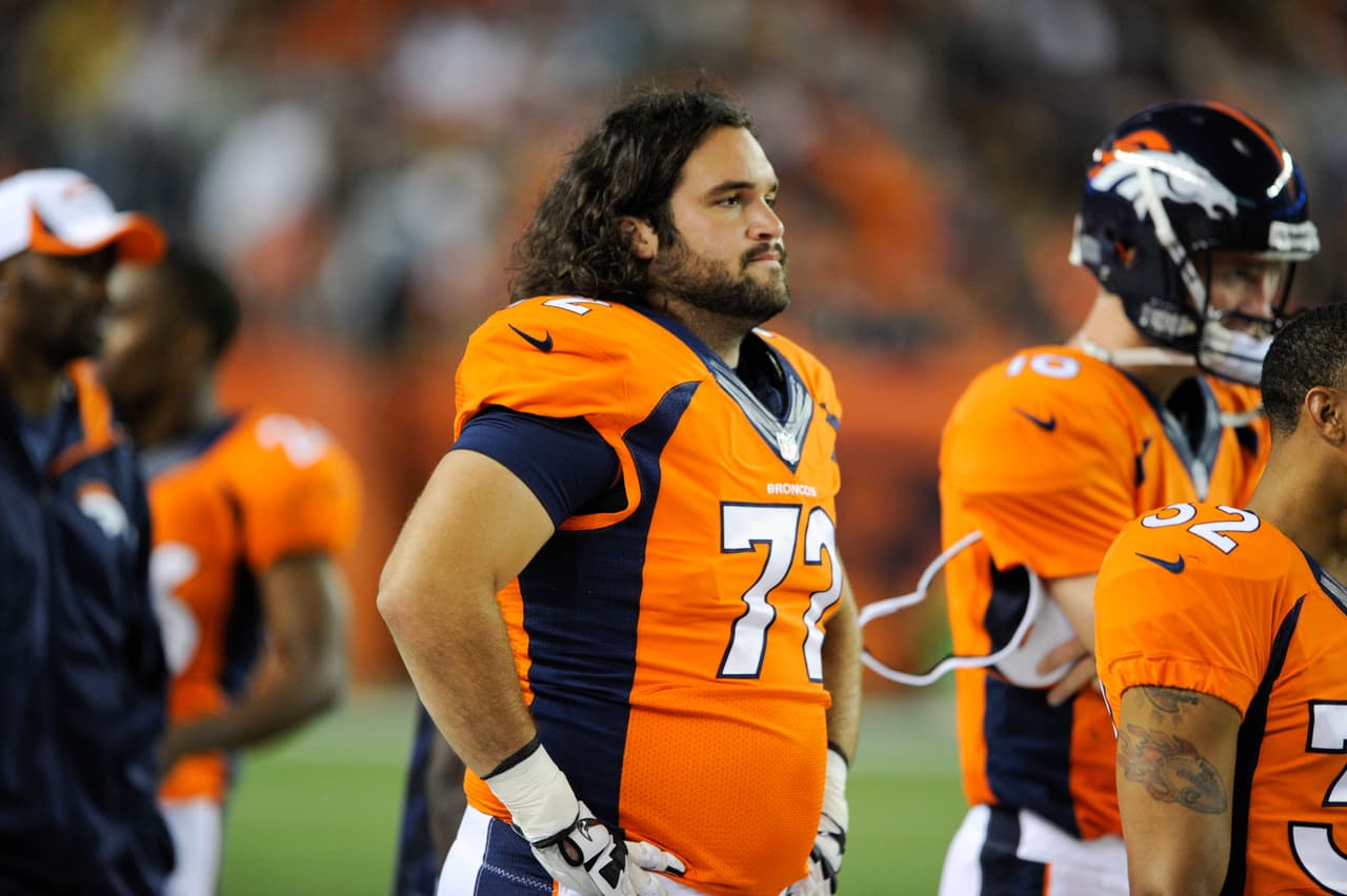Reporte: El ex guardia de los Broncos John Moffitt quiere regresar a la NFL