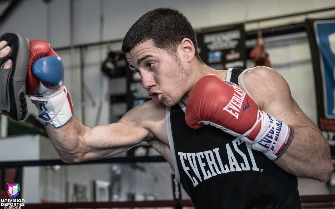 El prospecto de Puerto Rico, Jean Carlos 'Chapito' Rivera (15-0, 10 KO's), se enfrentará a Jason 'El Alacrancito' Sánchez (12-0, 6 KO's) de Nuevo México por la corona mundial juvenil vancante de la OMB en el Hotel El Panamá en la Ciudad de Panamá el próximo 31 de octubre.