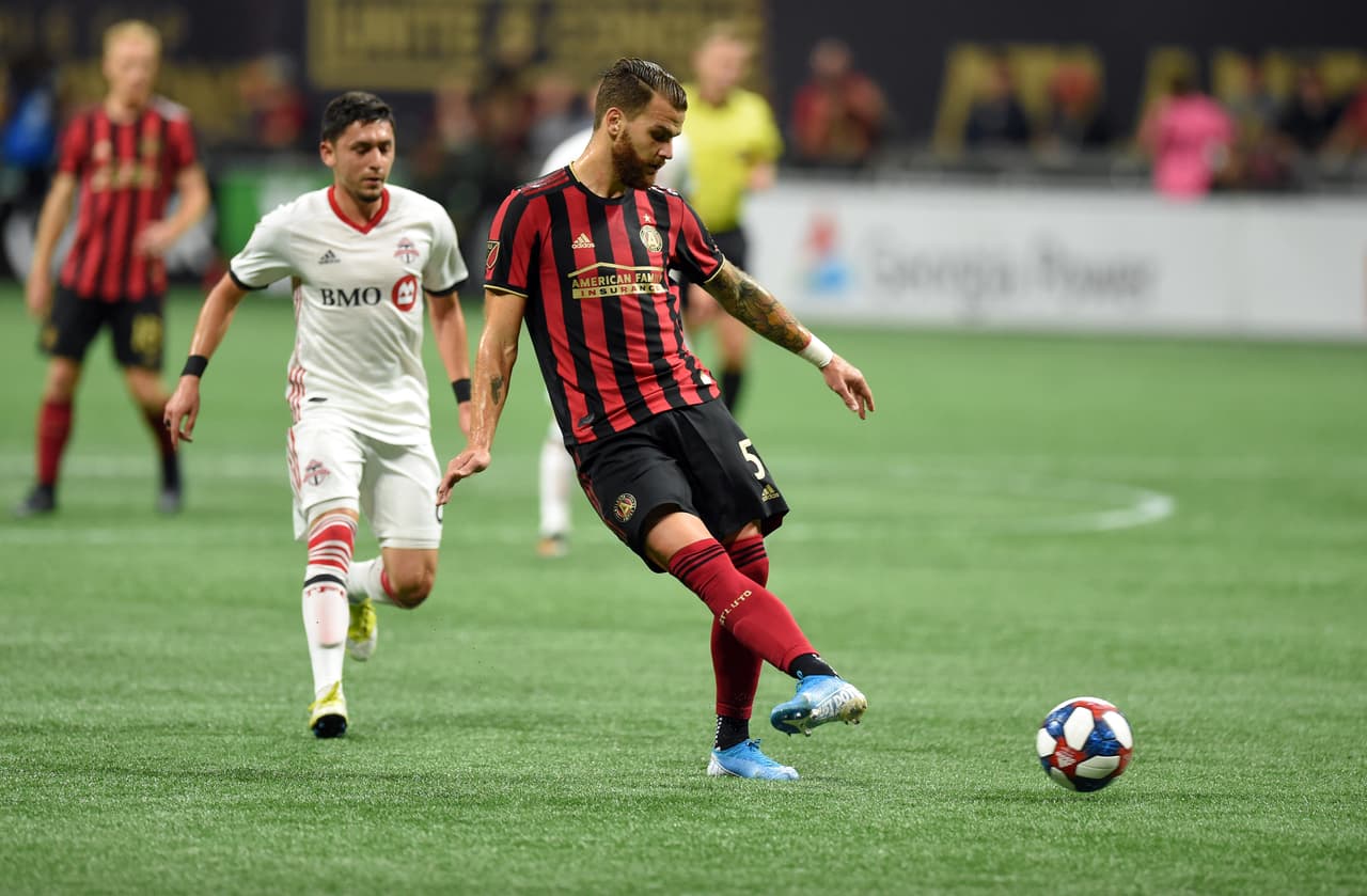 Leandro González Pirez habría pedido consejo al Tata Martino sobre potencial traspaso a Liga MX