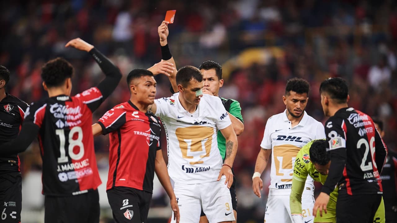 Pumas pierde a Dinenno para el inicio del torneo