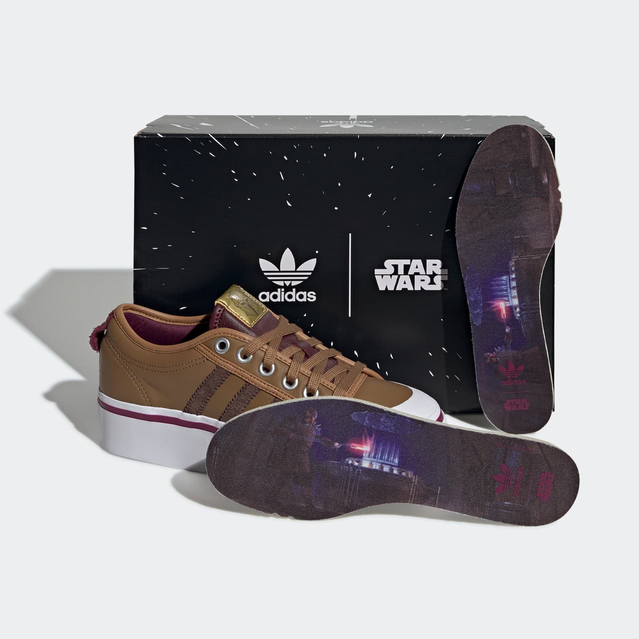 Para conmemorar el estreno de la segunda temporada, el dúo ha elaborado diez estilos de calzado: cinco modelos unisex, dos modelos para mujeres, dos modelos para jóvenes y un par para niños.