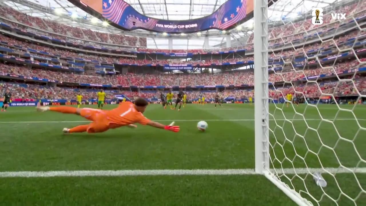 ¡Promise David estuvo a centímetros! Canadá acaricia el primero