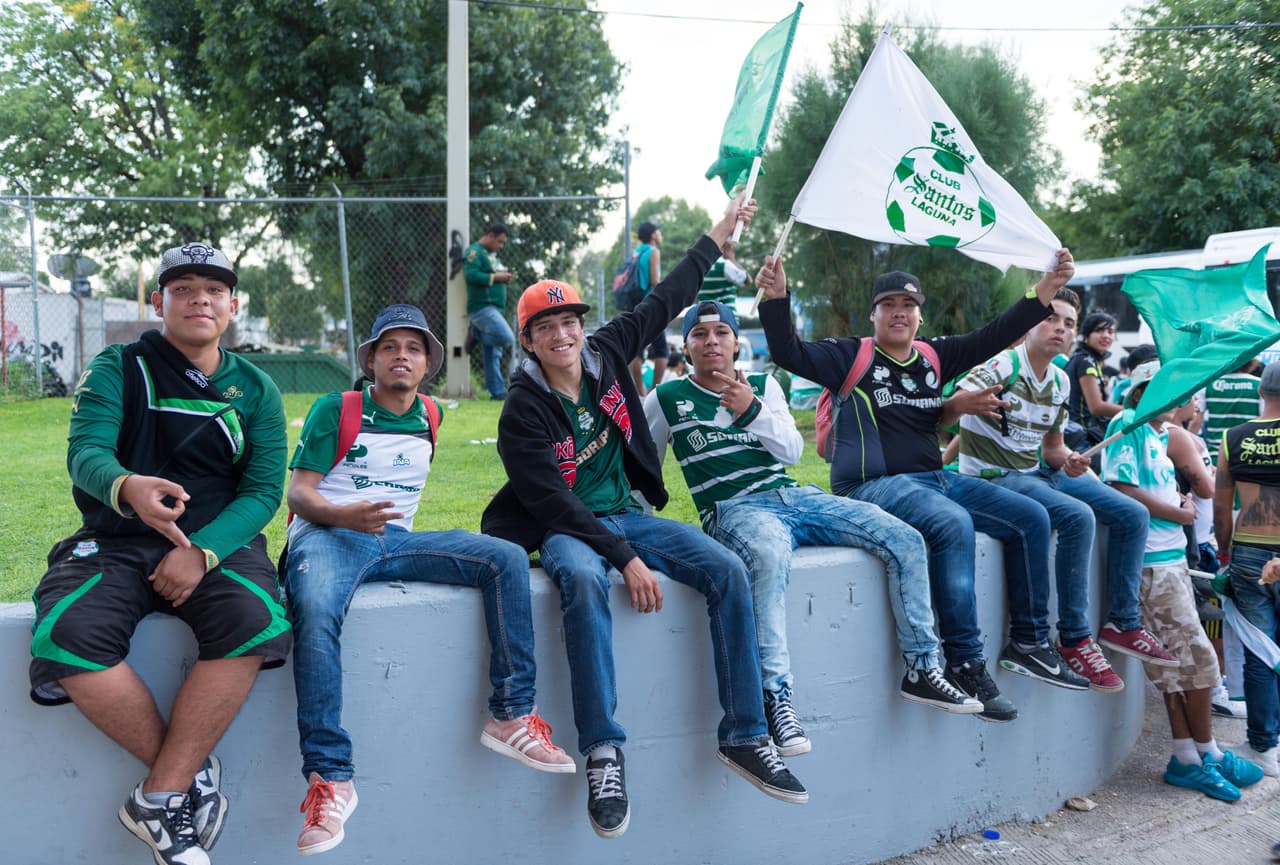 Así se vivió el colorido de la afición en la Jornada 8