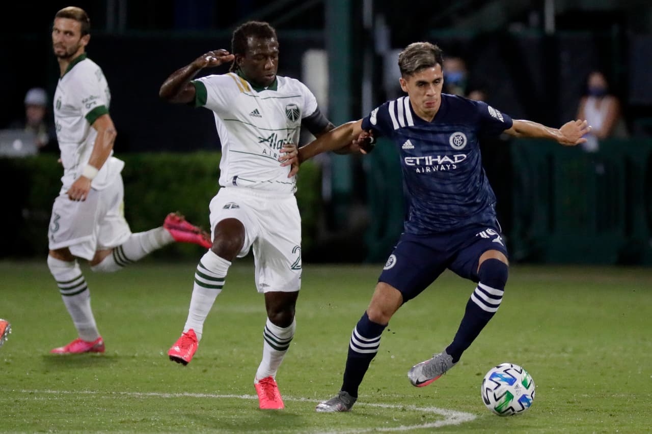 New York City FC 1-3 Portland Timbers | Jesús Medina abrió el marcador para los locales por la vía penal. Sebastián Blanco (43’) hizo el empate antes de concluir la primera mitad. Diego Valeri (65’) dio la vuelta al marcador y Andy Polo (76’) selló el triunfo.