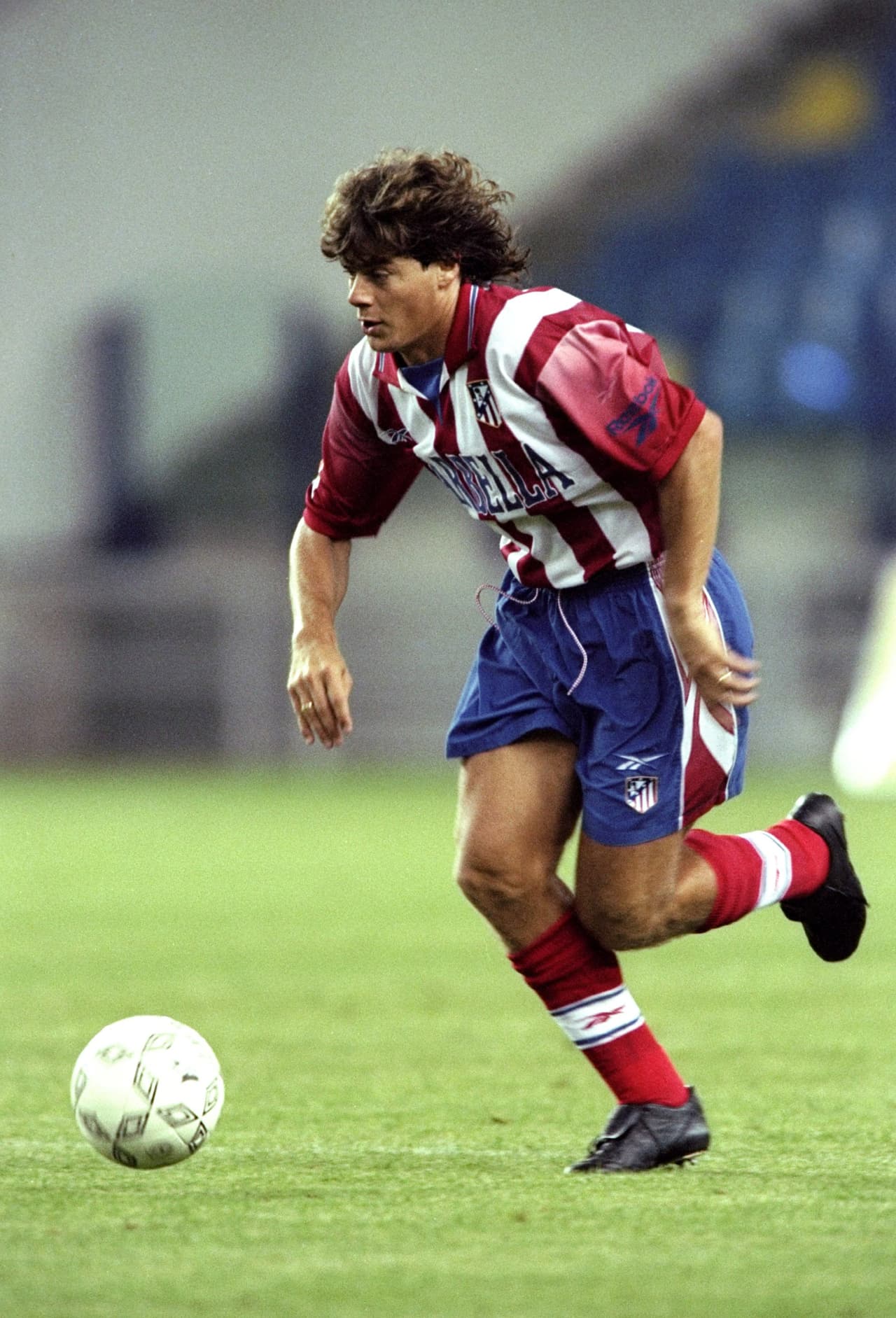 <b>Michele Serena: </b>el defensor italiano estuvo en el fútbol español de 1998 a 1999, pero casi 10 años antes había pasado por la 
<i>Vecchia Signora, </i>también por un solo año.