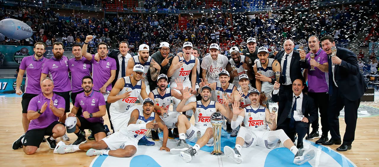 Para el año 2016 la celebración del Real Madrid se extendió al quedar campeón una vez más de la Liga ACB y de la Copa del Rey, torneo que también ganaron en el 2017.