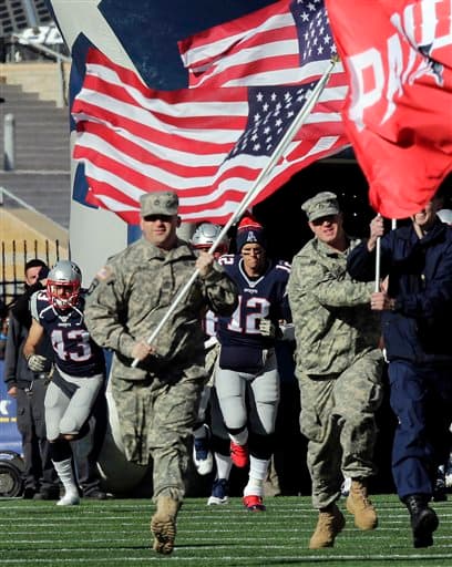 La NFL honró al Ejército de los Estados Unidos de América en la semana 9 de actividad en varios estadios, aquí las mejores imágenes.