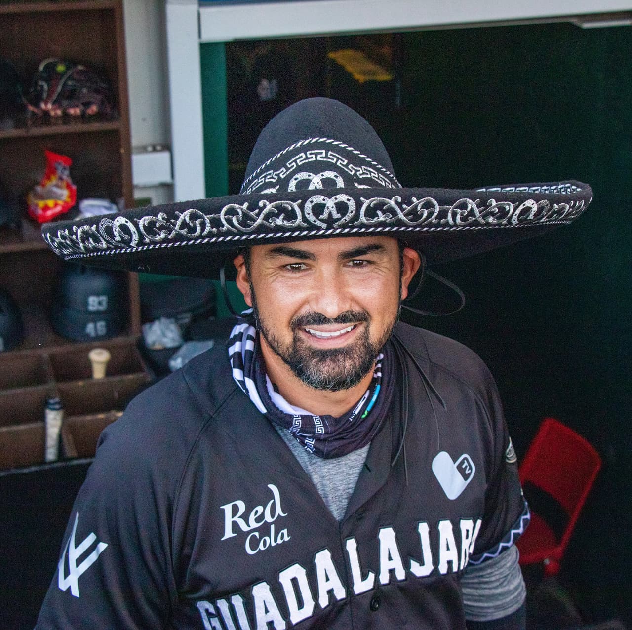 Adrián González anuncia su retiro, pero antes quiere el oro