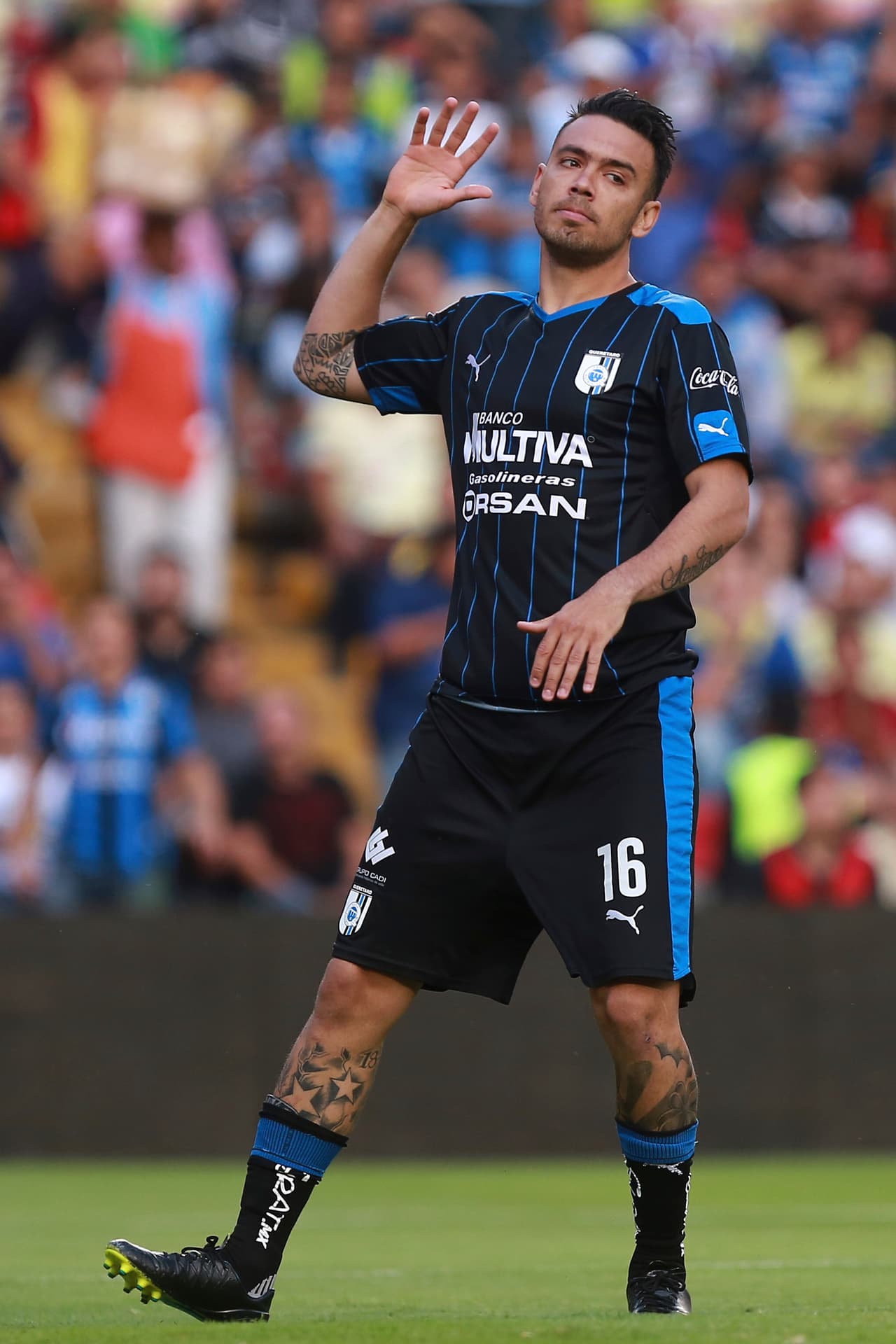 Gallos fichó al medio de contención Nery Domínguez, procedente de Rosario Central.