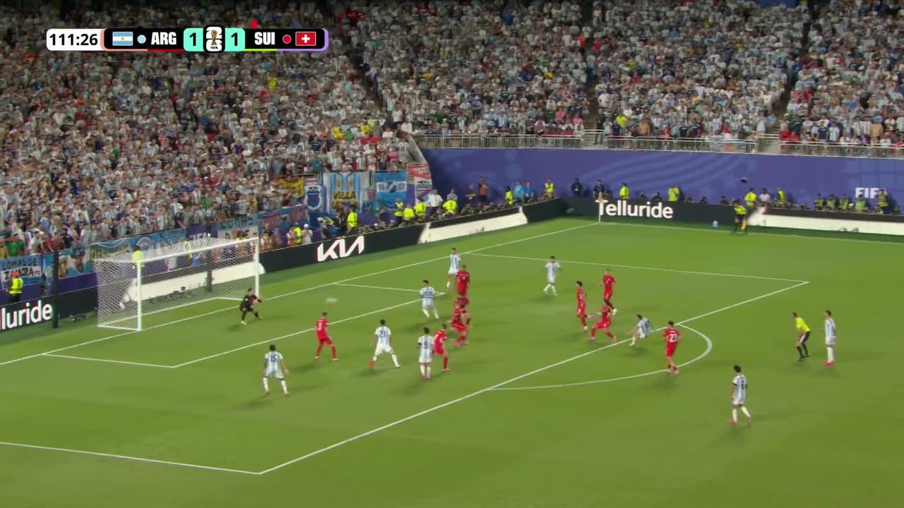 ¡GOL!  anota para Argentina. Julián Alvarez