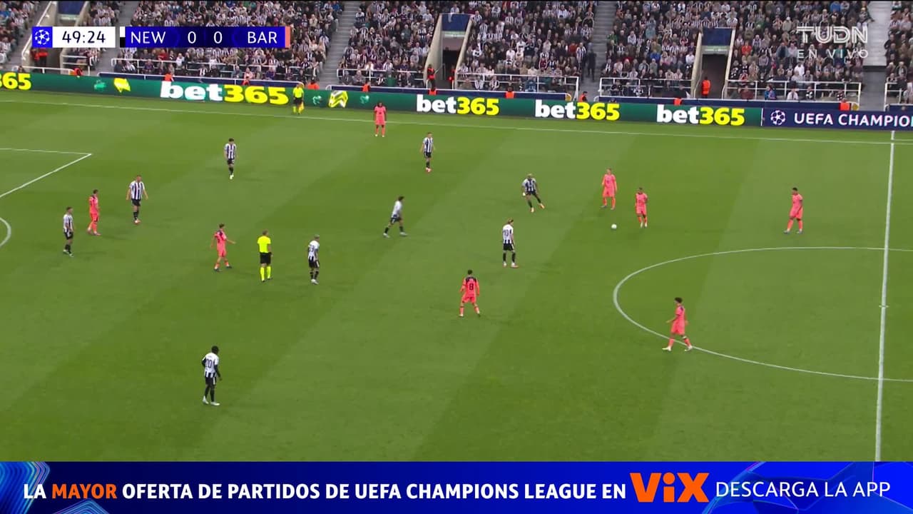 ¡KO! Jugadón del Barça y el defensa del Newcastle queda fulminado