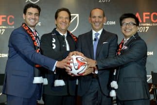 Dirigentes del LAFC.