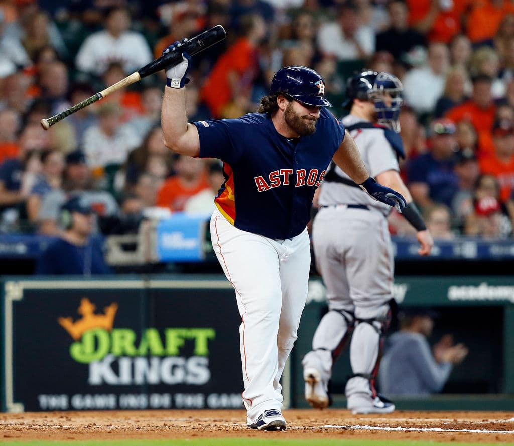 Los Astros perdieron apenas por quinta vez en 22 juegos y finalizaron la temporada regular 4-2 contra los Red Sox, que los vencieron 4-1 en la Serie de Campeonato de la Liga Americana la temporada pasada, en ruta a ganar la Serie Mundial.