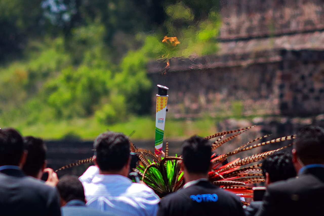 La llama que arderá en el pebetero de los Juegos Panamericanos de Lima 2019 fue creada en la ceremonia del fuego nuevo, ritual celebrado a la manera de la civilización Mexicas en las pirámides de Teotihuacán.