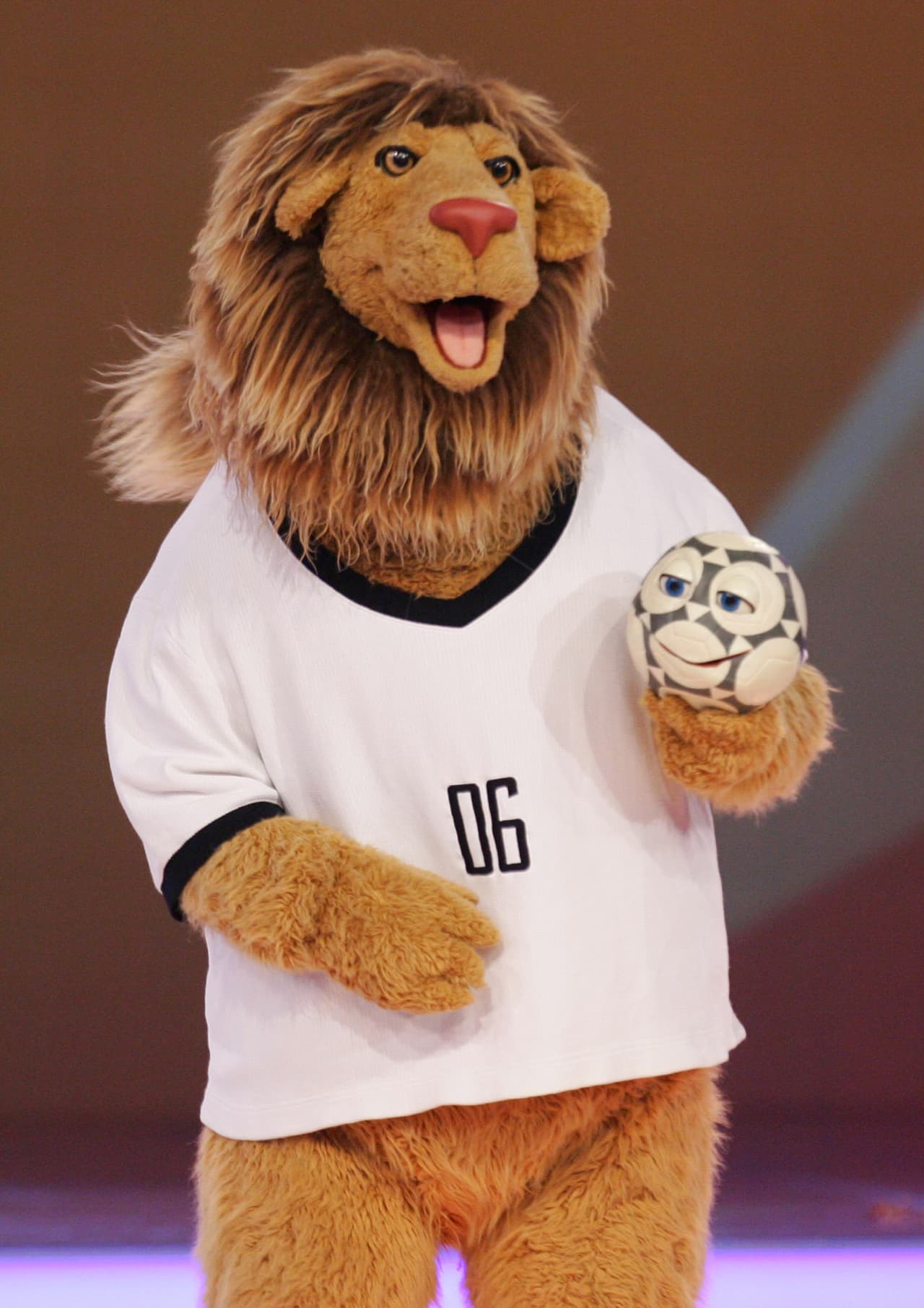 Goleo VI fue la mascota de Alemania-2006, un león que cargaba con un balón con ojos. No tuvo mayor acogida entre el público, pero hace parte de esta lista.