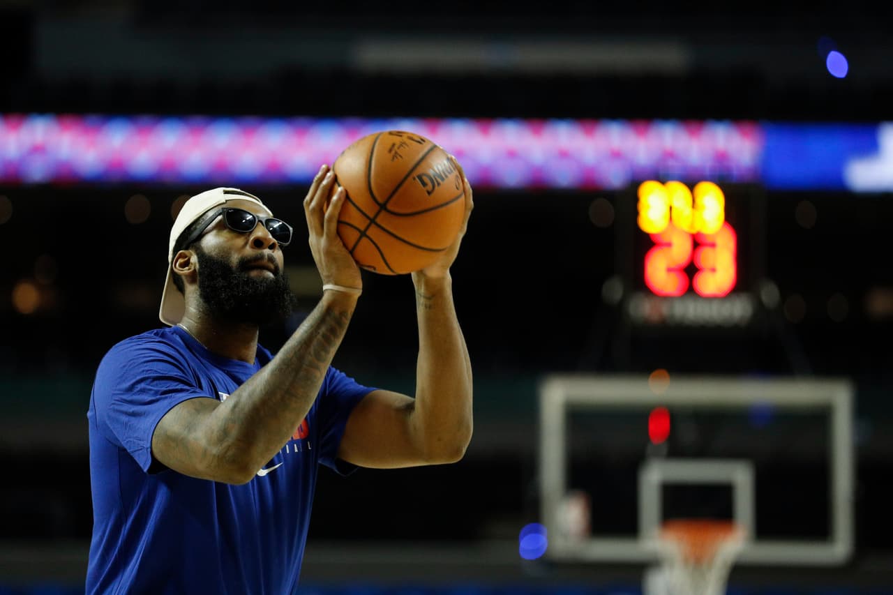 Previo al partido contra los Dallas Mavericks de Luka Doncic, el equipo de Detroit reconoció la duela de la Ciudad de México.