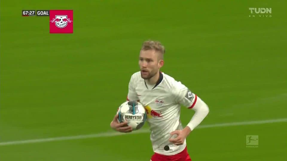 ¡GOOOL! Konrad Laimer anota para RB Leipzig