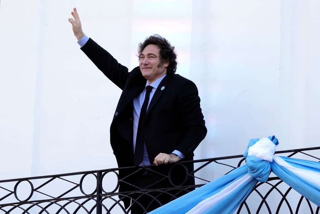 Javier Milei prohíbe el ingreso de extranjeros que expresen mensajes de odio hacia Argentina