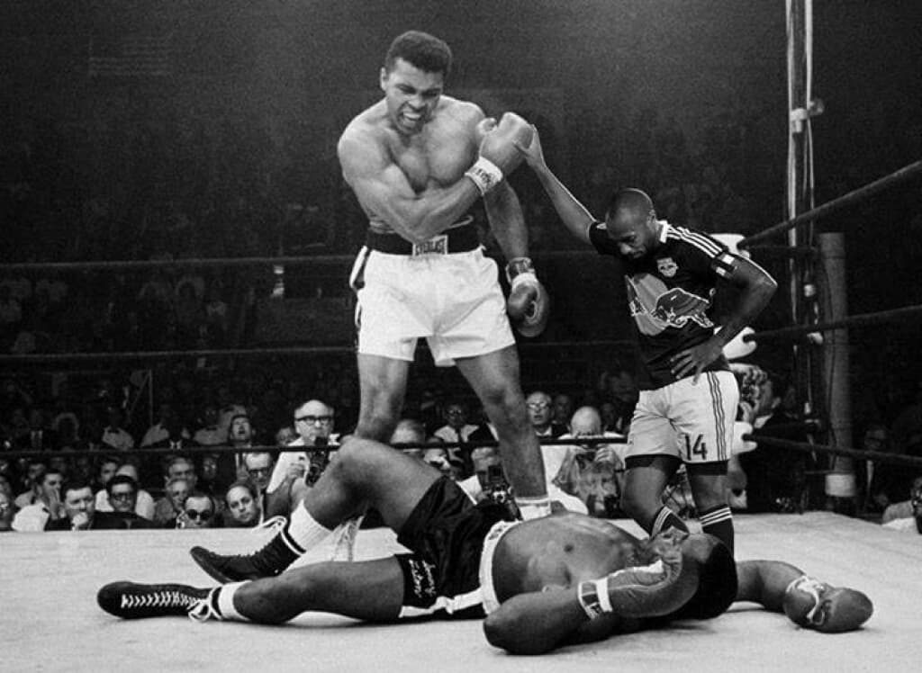 Los mejores memes del icónico festejo de Thierry Henry jugando con el New York Red Bulls.