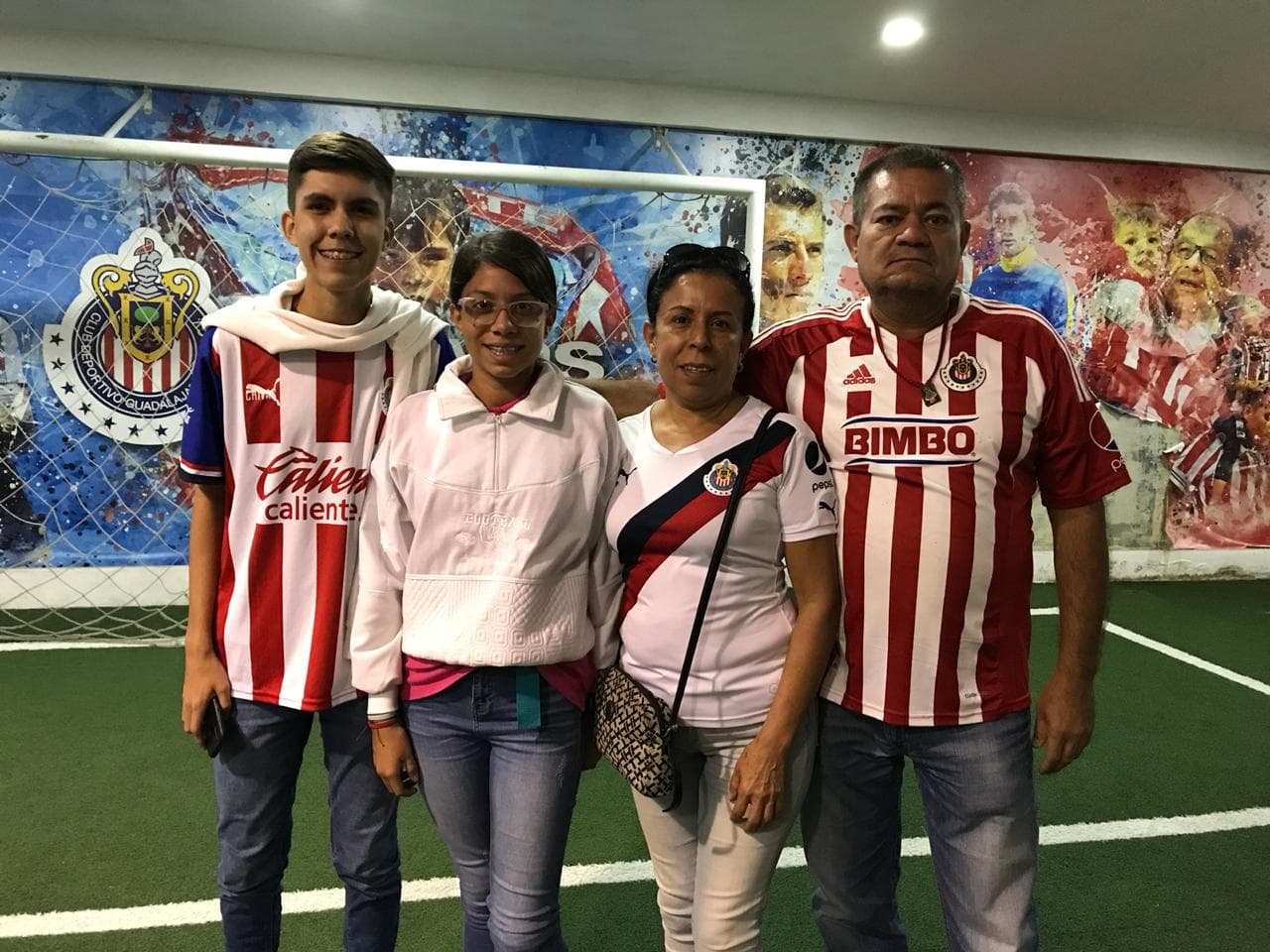 El color del partido entre Chivas y Veracruz para cerrar la actividad en el torneo Apertura 2019 por parte de ambos clubes.