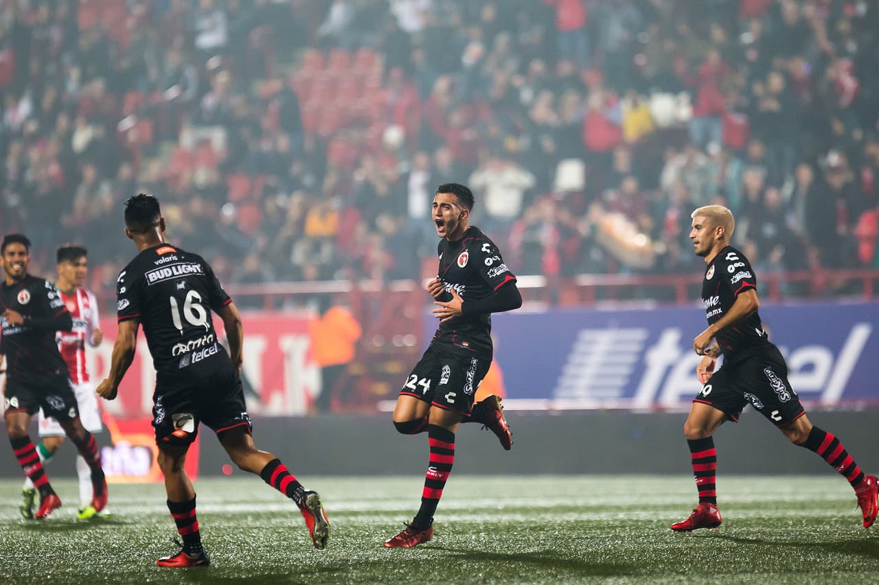 Xolos logró su primer triunfo en el Clausura 2018 gracias a un gol de Luis Chávez. Su víctima fue un Necaxa inofensivo que apenas mostró forma y fondo futbolísticos.