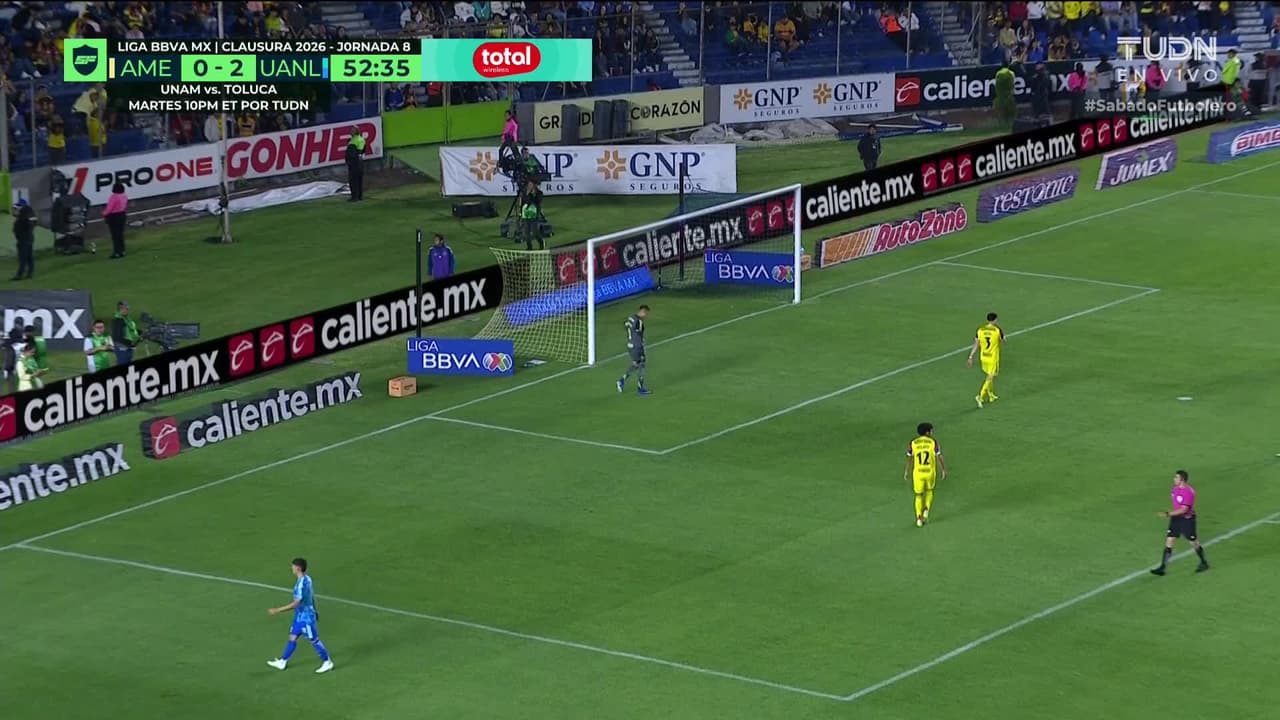 ¡TIRO ATAJADO! disparo por Fernando Gorriarán.