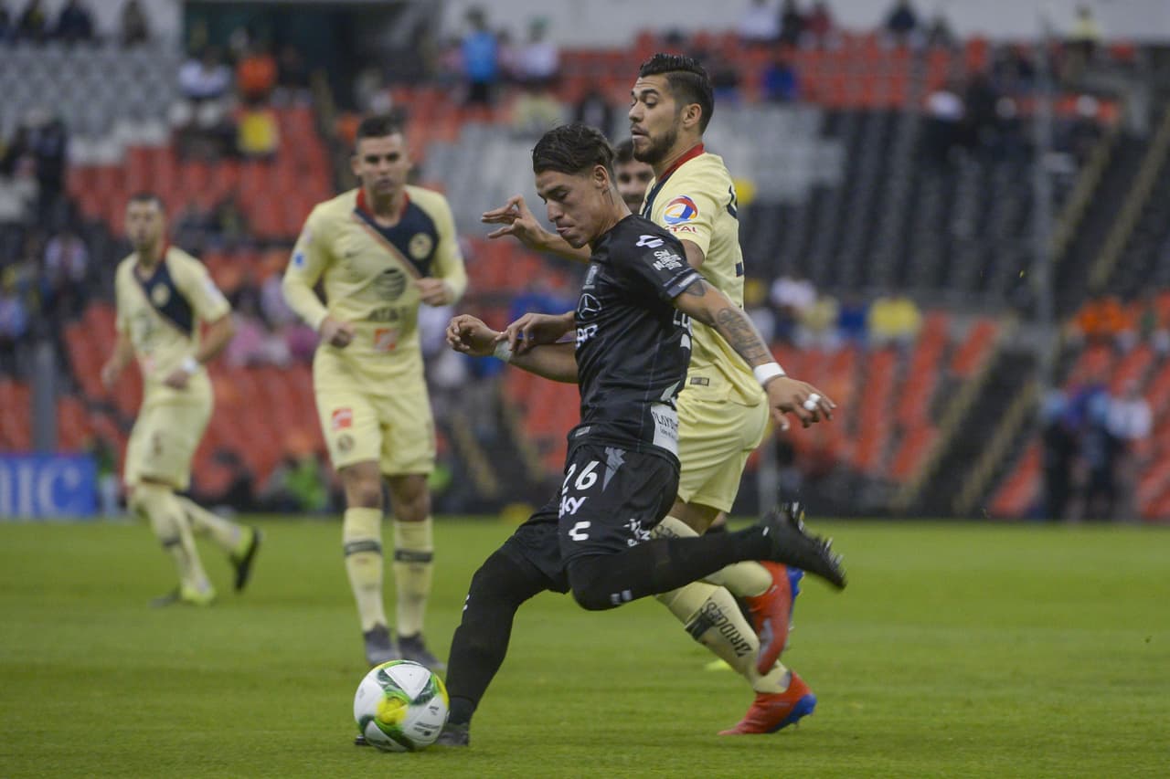 Pero para fortuna de los Rayos, el Necaxa reaccionó, de inmediato se propuso buscar el gol de la igualada, debido a lo tempranero del gol.