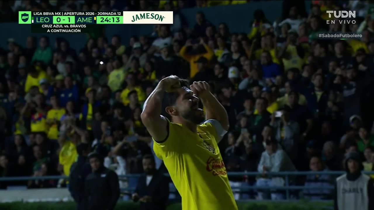 ¡Goool del América! Henry Martín lo firma desde los 11 pasos para el 0-1