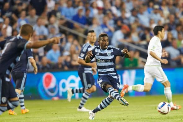 SONI MUSTIVAR (HAI) | Nacido en Francia, jugó con la Sub-20 de ese país y luego se decantó por Haití en 2013. El mediocampista de Sporting Kansas City jugará su primera Copa Oro.